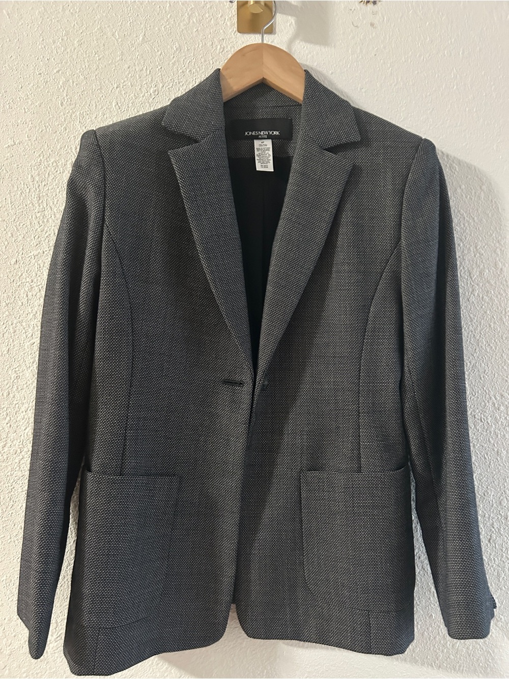 Jones New York Charcoal Textured Single-Button Blazer